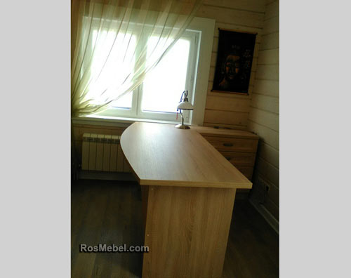 Письменные столы на заказ для кабинета
